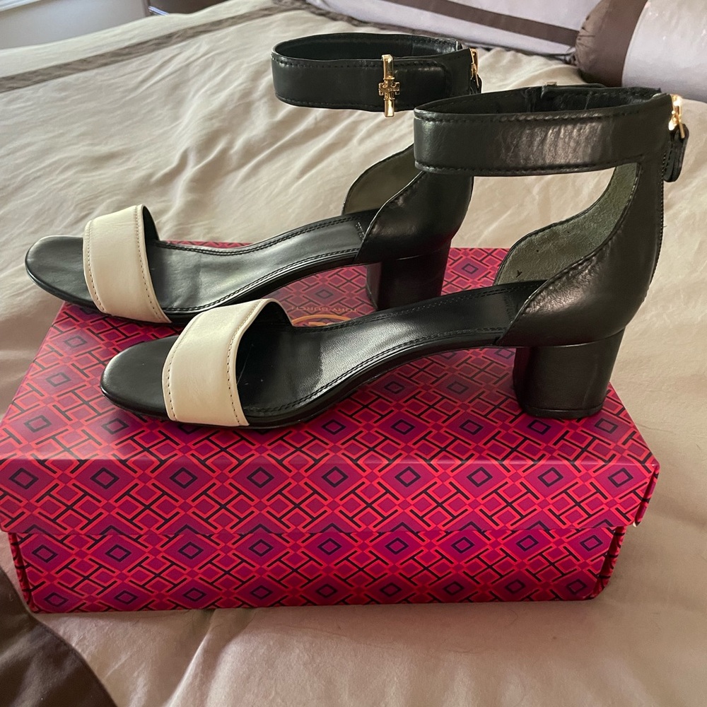 Tory Burch Tana 45MM Sandal, size 9